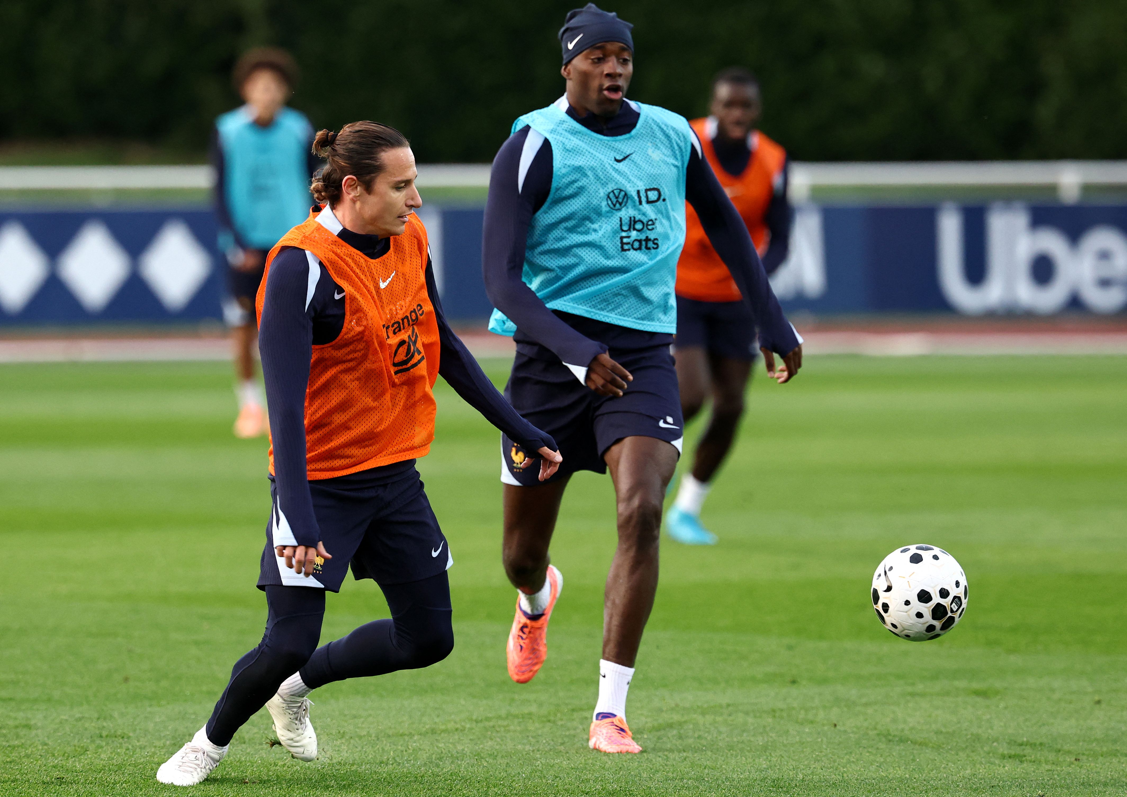 包含国际比赛日体能课后,里昂官宣签约备战法国杯,信心回归,数据趋势出现新变化的词条 包含国际比赛日体能课后,里昂官宣签约备战法国杯,信心回归,数据趋势出现新变化的词条